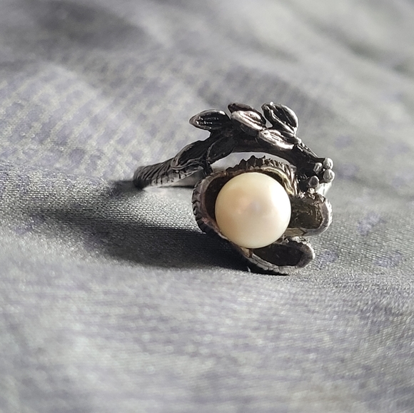 Jewelry - ⭐️Vintage Sterling Silver Nest Ring⭐️
